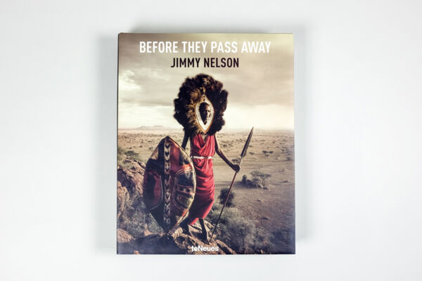Jimmy Nelson - Before They Pass Away. Collector’s Edition mit einem exklusiven Fotoprint »Kazakhs - Mongolia«.