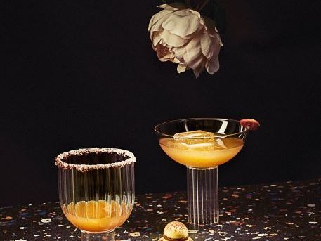 KAKAO-SHRUB mit Orange, Sternanis und Piment
und Tiramisu Mini Tarte kakao-shrub-und-tirmisu-mini-tarte