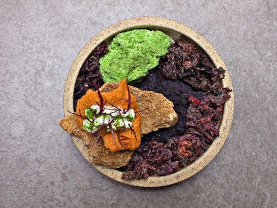 Virgilio Martínez hat sein Restaurant „Central“ zur Schaubühne für die Naturschätze und Traditionen Perus gemacht: Mit Gerichten wie „Arañas de Roca“ ist sein Menü eine kulinarische Reise durch alle Zonen des Landes. arañas-de-roca