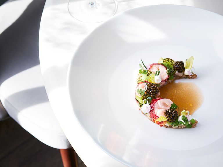 sous-vide-gegarrter-hummerschwanz-mit-dinkelrisotto-clare-smyth