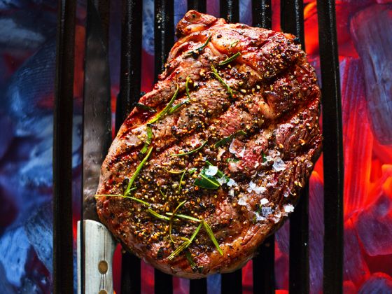 Grillen für Geniesser: Fleisch_Pfeffersteak Grillen für Geniesser: Fleisch_Pfeffersteak