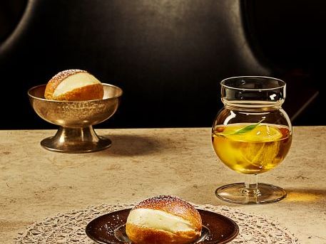 MINI-MARITOZZO (römisches Milchbrötchen)mit Diplomatencreme und dazu dunkler Roibusch dunkler-roibusch-und-mini-maritozzo