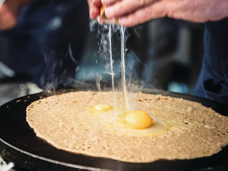 Crêpes mit frischem Ei crepe-frisches-ei