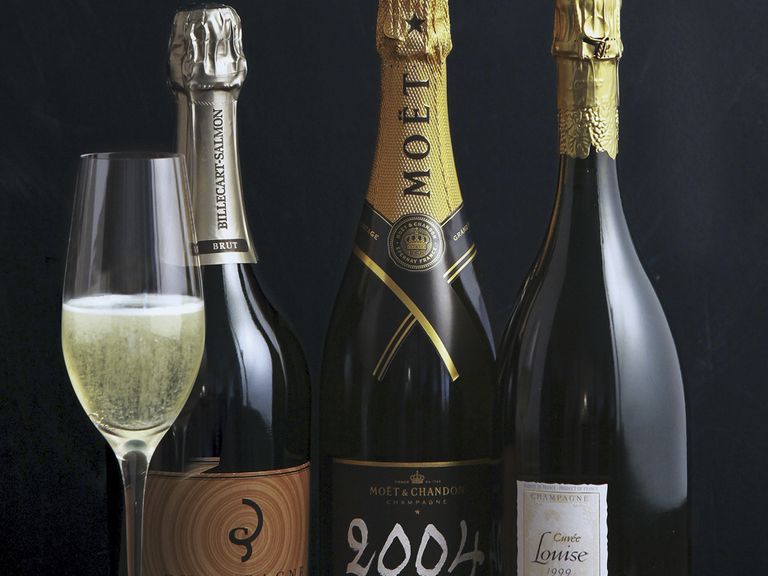 Champagner Zusammenstellung, Champagnerflaschen, Champagnerglas-Jalag-Bernhardi, Michael Champagner Zusammenstellung, Champagnerflaschen, Champagnerglas-Jalag-Bernhardi, Michael