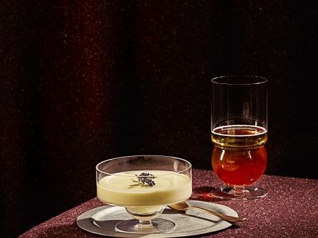 LAVENDEL-POSSETT (englische Zitronenspeise) mit Jasmin tee prickelnder-jasmin-und-lavendel-possett