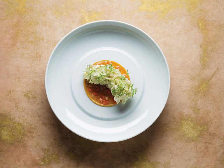 Wasabi-Kaisergranat ist das Meisterstück von Tim Raue und spiegelt seine ganze Karriere in einem Gericht wieder Wasabi Kaisergranat