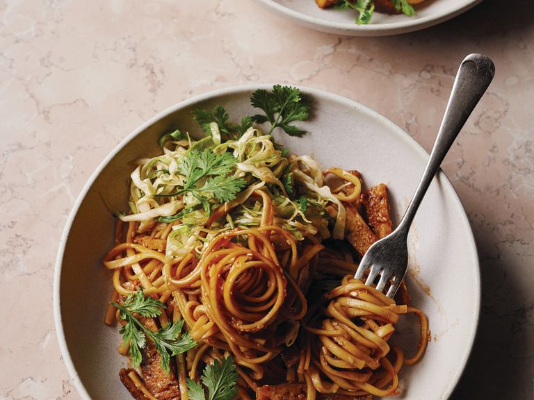 Rezept von Anna Jones: Nudeln mit Chiliessig und Sesamtofu Nudeln mit Chiliessig und Sesamtofu