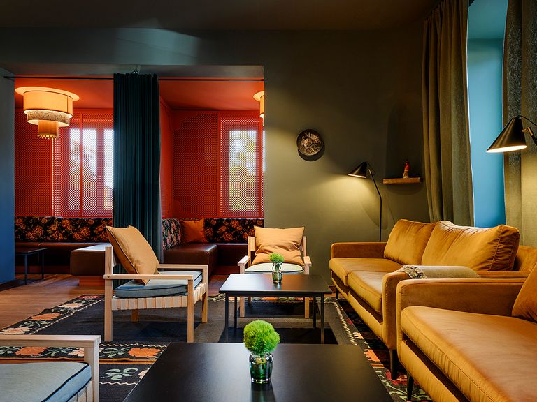 Lounge im Lifestyle-Hotel "Bussi Baby" in Bad Wiessee