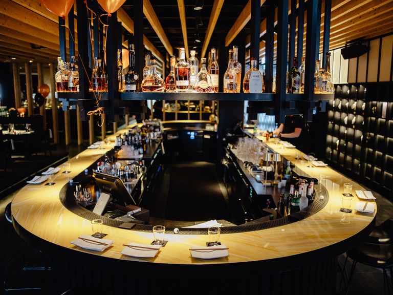 Izakaya Munich_Interior_10-large