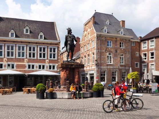 statue-des-keltenkoenig