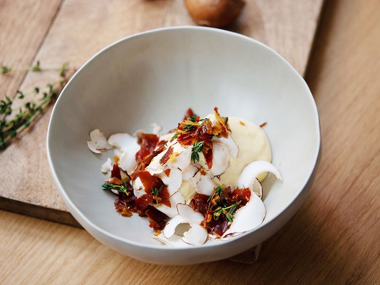 Das Take 5-Gericht Pilzflan mit Speck benötigt nur fünf Hauptzutaten. Der Rest kommt aus der Speisekammer Take 5: Pilzflan mit Speck