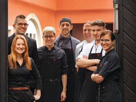 cornelia-fischer-und-ihr-junges-team