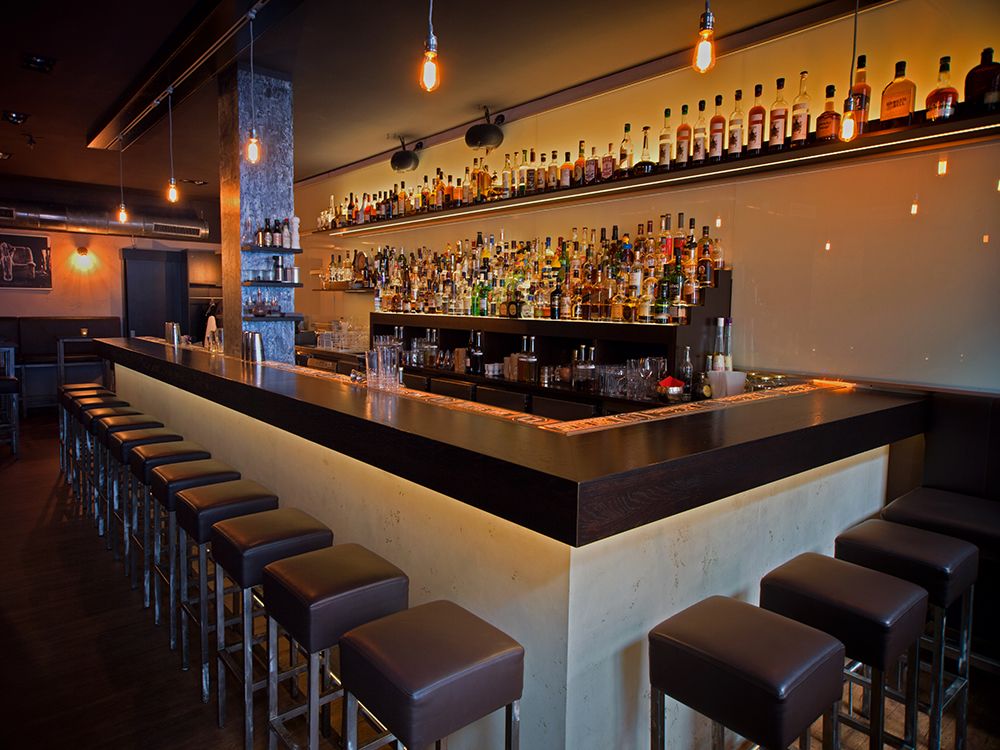 purist und perfektionist,vom little link in koeln, stephan hinz
wurde mehrmals als bester Barkeeper Deutschlands ausgezeichnet. little-link-bar-eg