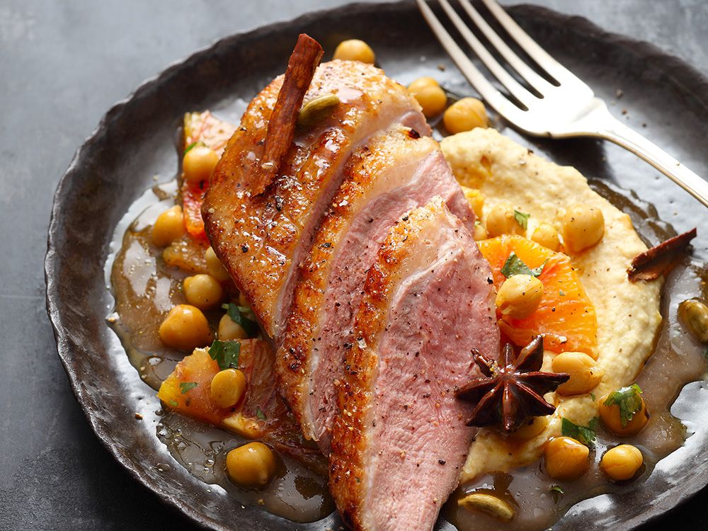 Entenbrust mit Gewürzjus | DER FEINSCHMECKER Entenbrust mit Gewürzjus | DER FEINSCHMECKER