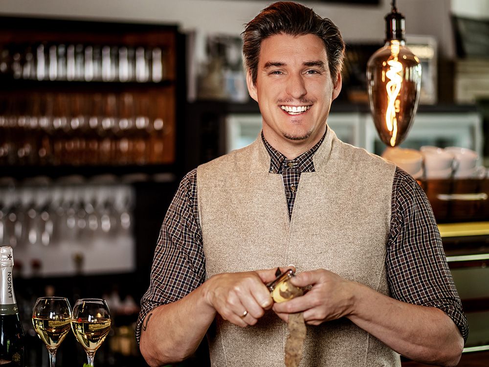 Kartoffeltarte mit glaciertem Chicorée und Kaviar Kartoffeltarte mit glaciertem Chicorée und Kaviar