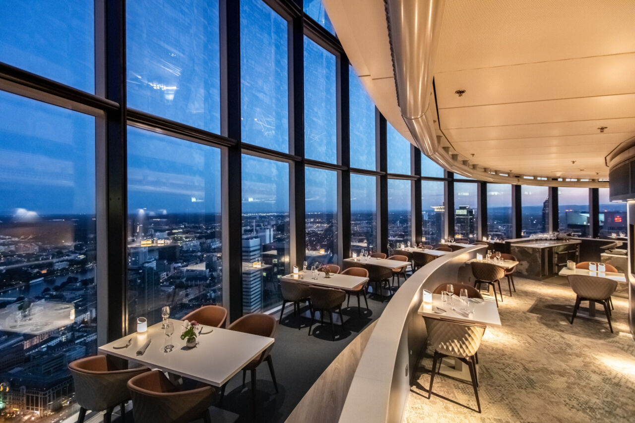 MainTowerRestaurant_Frankfurt
