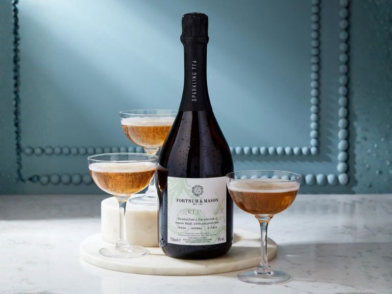 Sparkling Teas: 6 Empfehlungen für alkoholfreien Genuss