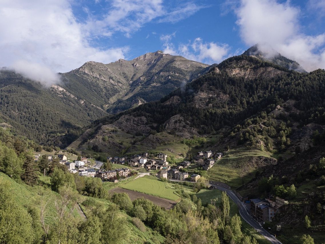 Gro&szlig; (DJI_0018-poble-pal)