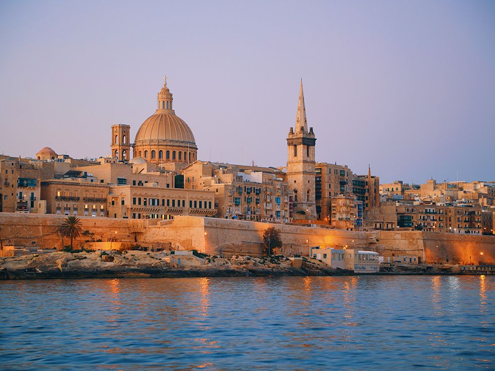 Maltas Hauptstadt Valletta in der Abendsonne Valetta