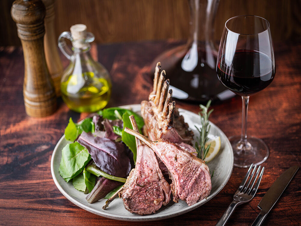 Weinbegleitung zu gebratenem Lamm