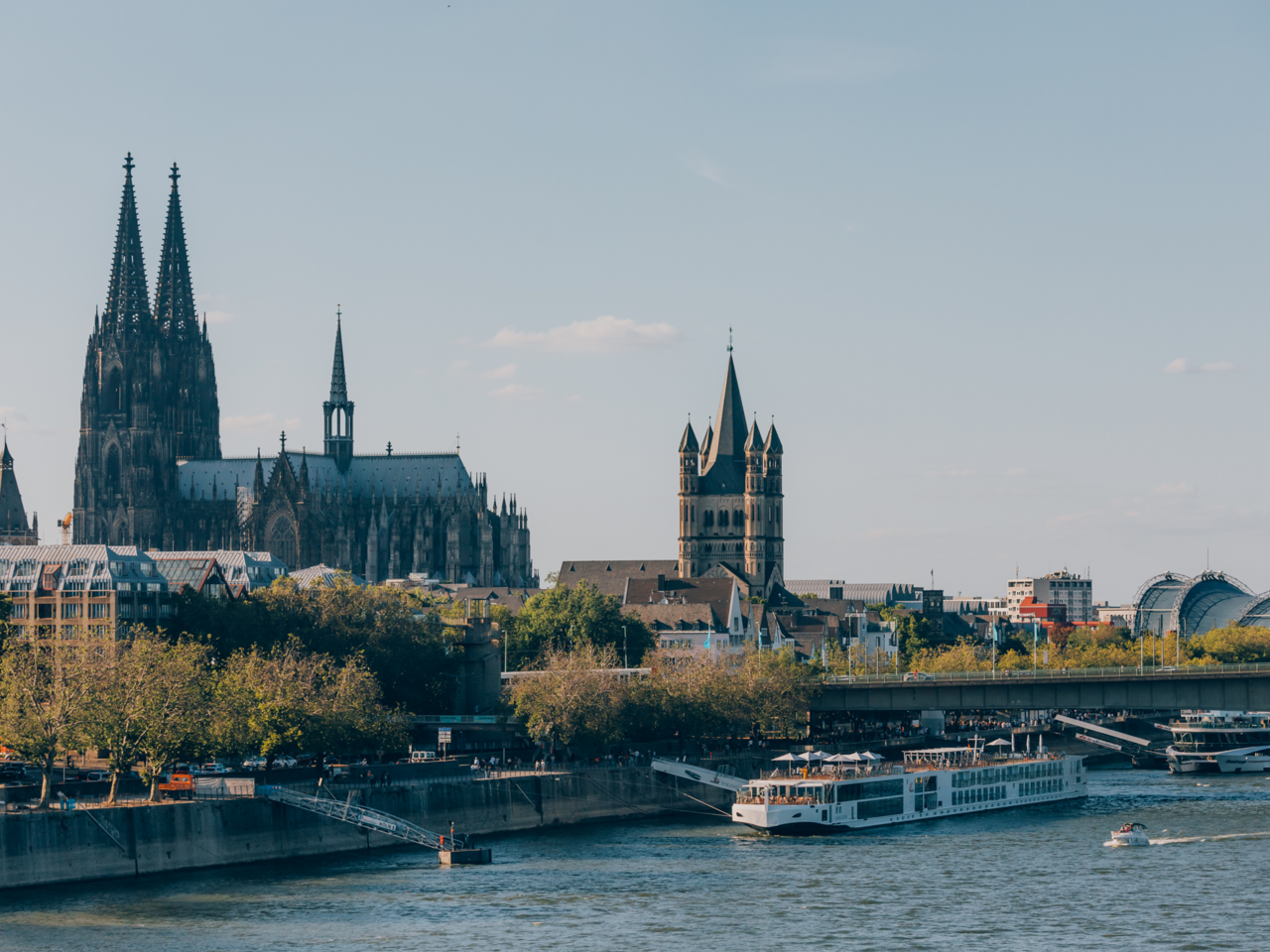 Köln-Panorama-Kölner Dom-Rhein