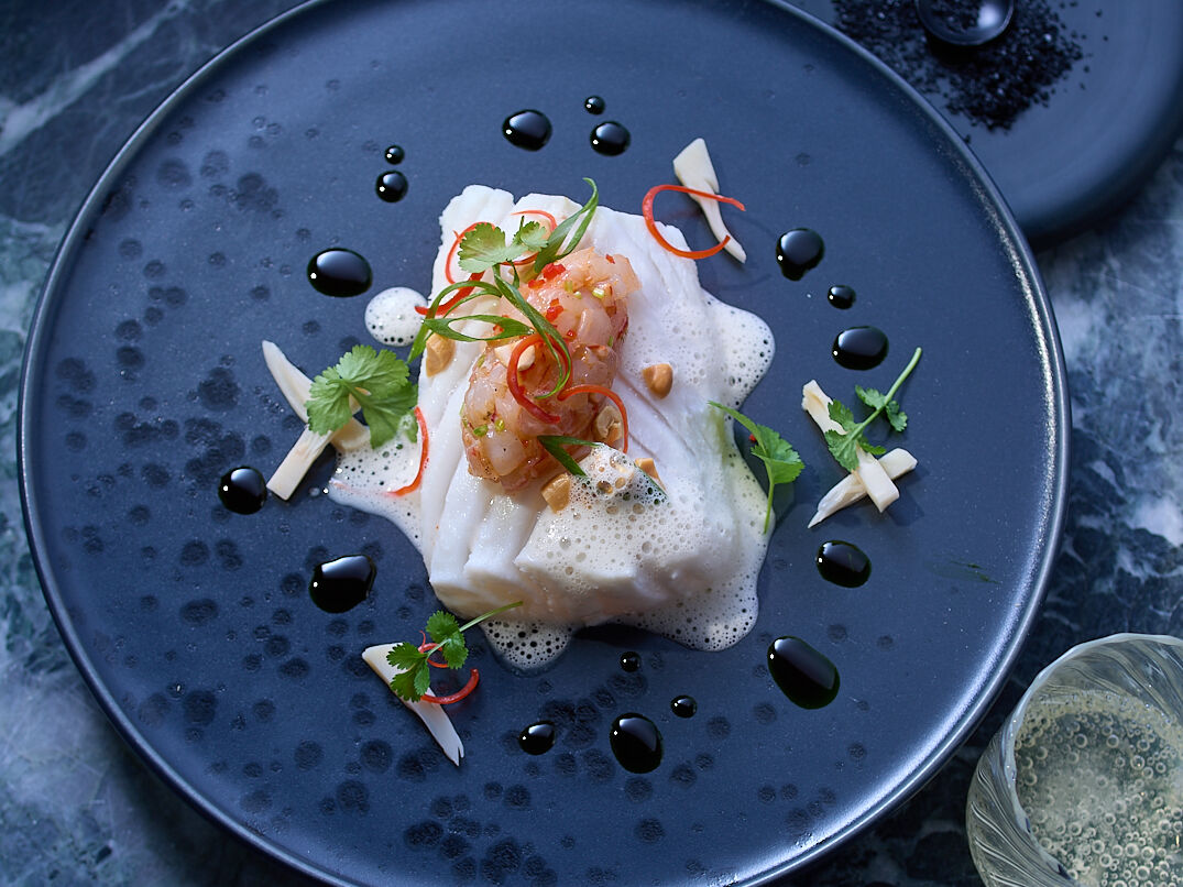 Skrei_m_Kokos-u-bayrischer-Garnele_01