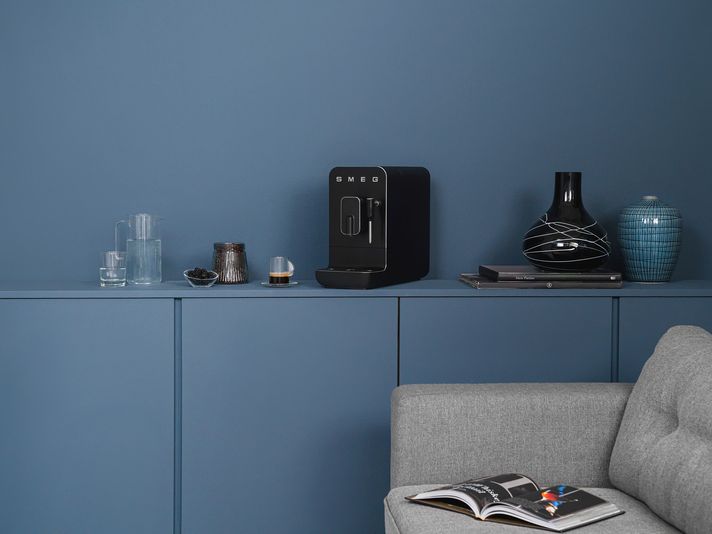 smeg-bcc-kaffeevollautomat-full-black