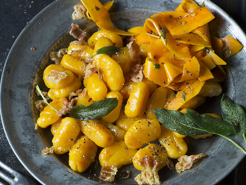 Kuerbis gnocchi mit salbeibutter