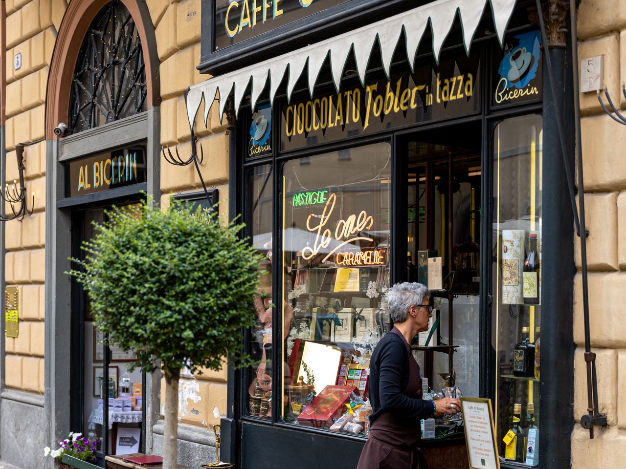 Der Feinschmecker- 6 Kaffeehäuser in Turin- Kersten Wetenkamp - Andrea Di Lorenzo-ADL_2200 Kopie Der Feinschmecker- 6 Kaffeehäuser in Turin- Kersten Wetenkamp - Andrea Di Lorenzo-ADL_2200 Kopie