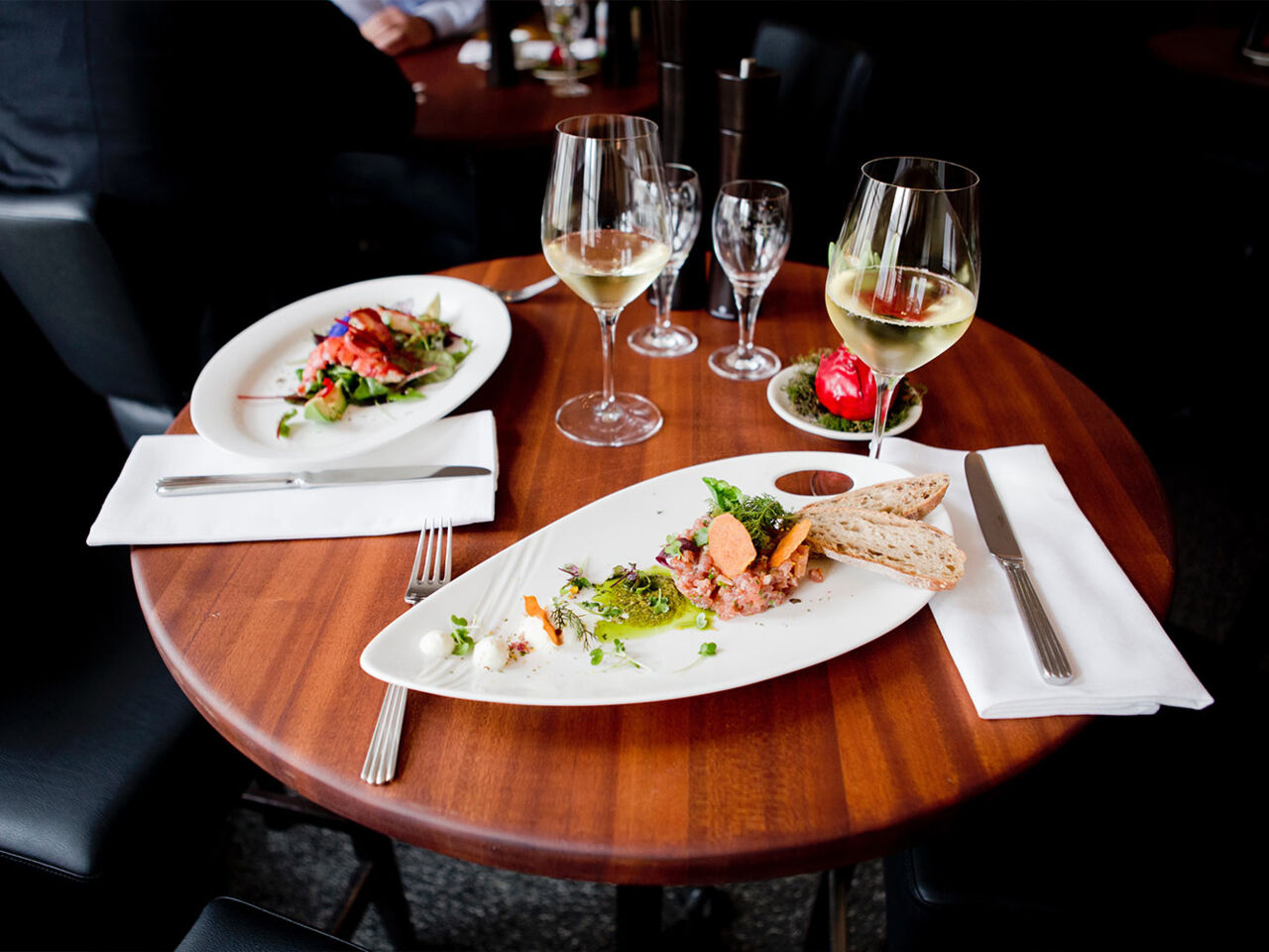 Tatar und Hummersalat©Atlantik München