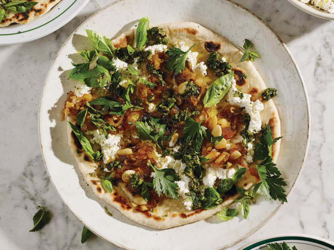Fladenbrot mit Röstzwiebel_Anna-Jones