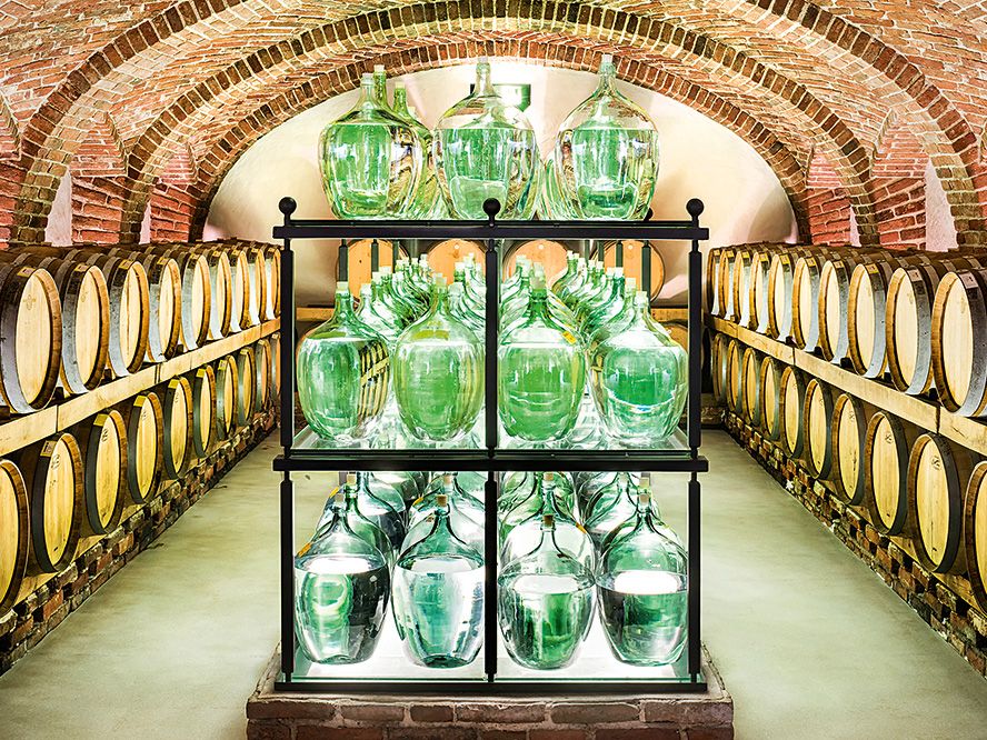 schnapskeller-in-der-manufaktur-goelles
