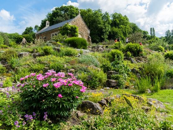 jardin-botanique-public-alpinum-et-chapelle-sainte-valérie