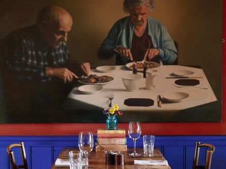 traditioneller-tisch-im-gunards-head
