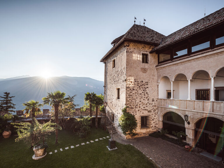 Castel Fragsburg Paternum