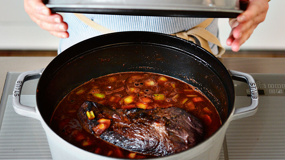 Brasato gart im Ofen